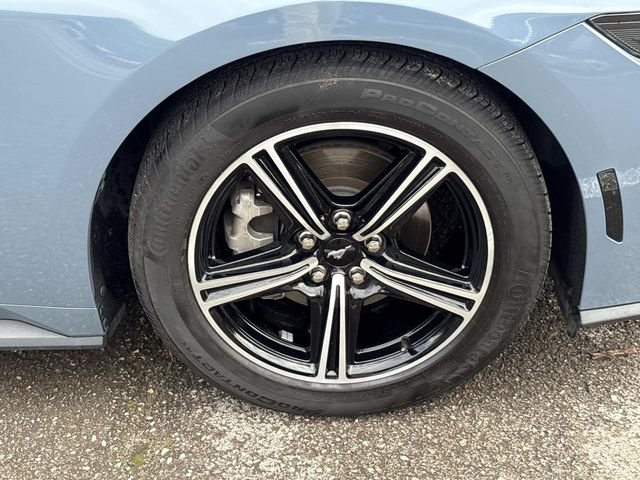Certified 2025 Ford Mustang Coupe RWD image 9