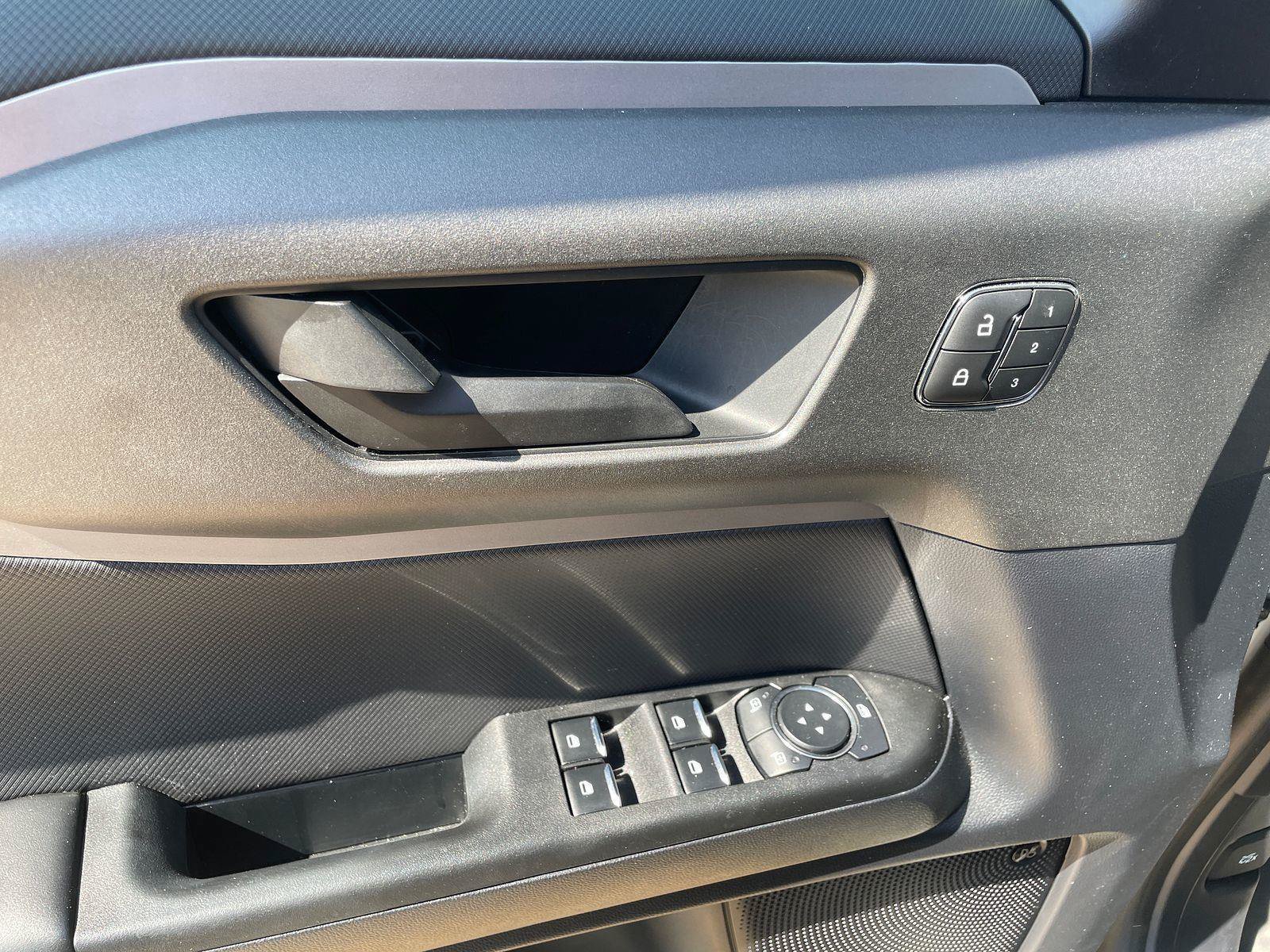 Certified 2025 Ford Bronco Sport Outer Banks w/ Outer Banks Tech Package+ AWD/4WD image 10