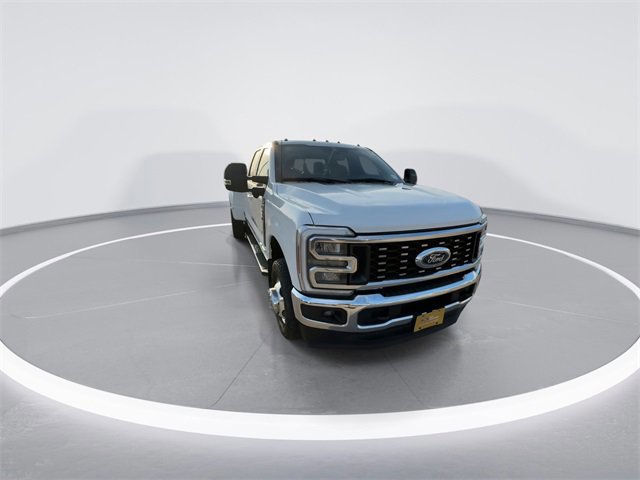 Certified 2024 Ford F350 Lariat w/ FX4 Off-Road Package image 3