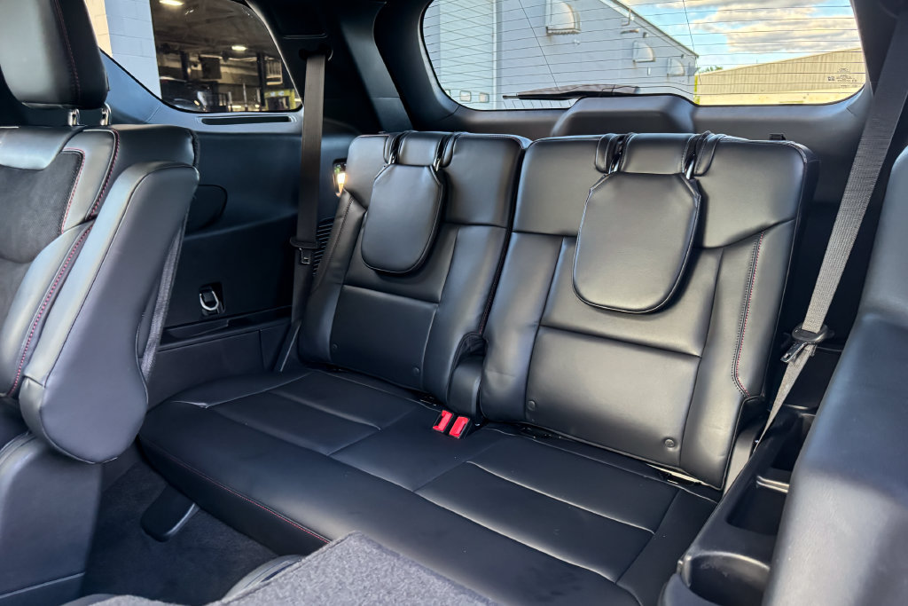 Certified 2025 Ford Explorer ST AWD/4WD image 26