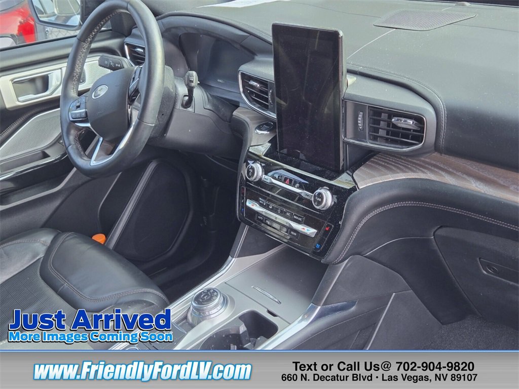 Certified 2022 Ford Explorer Platinum w/ Equipment Group 601A image 6
