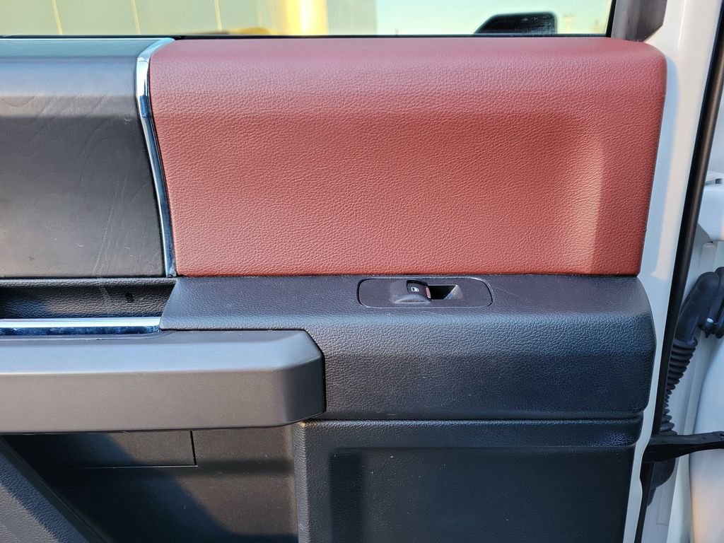 Certified 2019 Ford F150 Platinum w/ Equipment Group 701A Luxury image 14