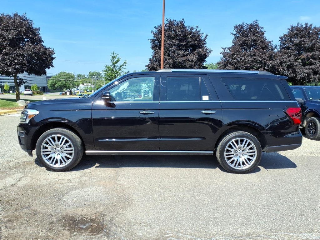 Certified 2023 Ford Expedition Max Limited AWD/4WD image 2