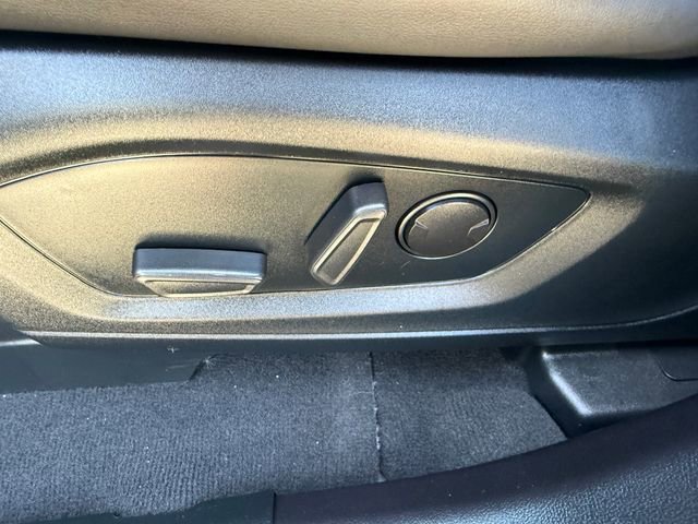 Certified 2022 Ford Explorer XLT w/ Equipment Group 202A image 20