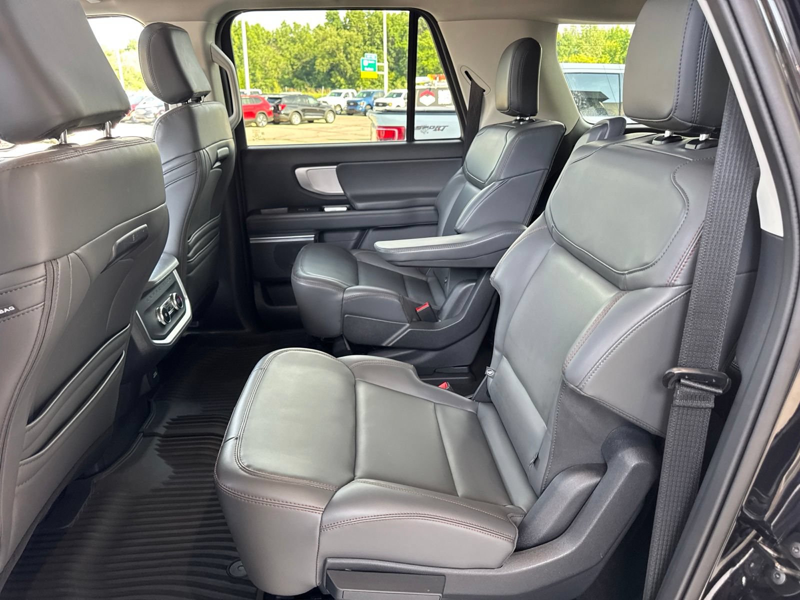 Certified 2025 Ford Expedition Max Active AWD/4WD image 40