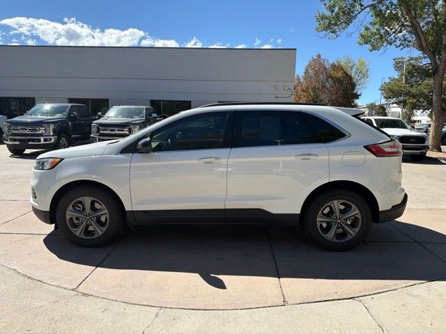 Certified 2022 Ford Edge SEL w/ Sport Appearance Package AWD/4WD image 3