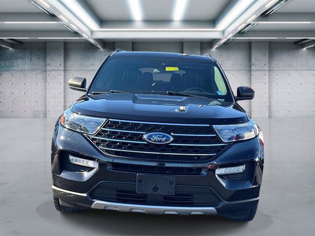 Certified 2020 Ford Explorer XLT w/ Equipment Group 202A AWD/4WD image 2