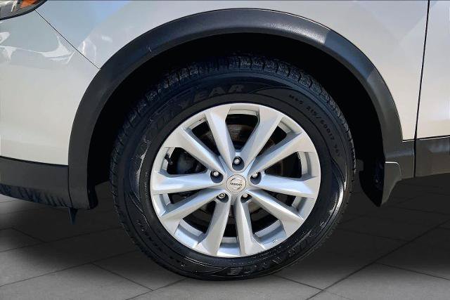 Used 2018 Nissan Rogue Sport SV w/ SV All-Weather Package AWD/4WD image 11