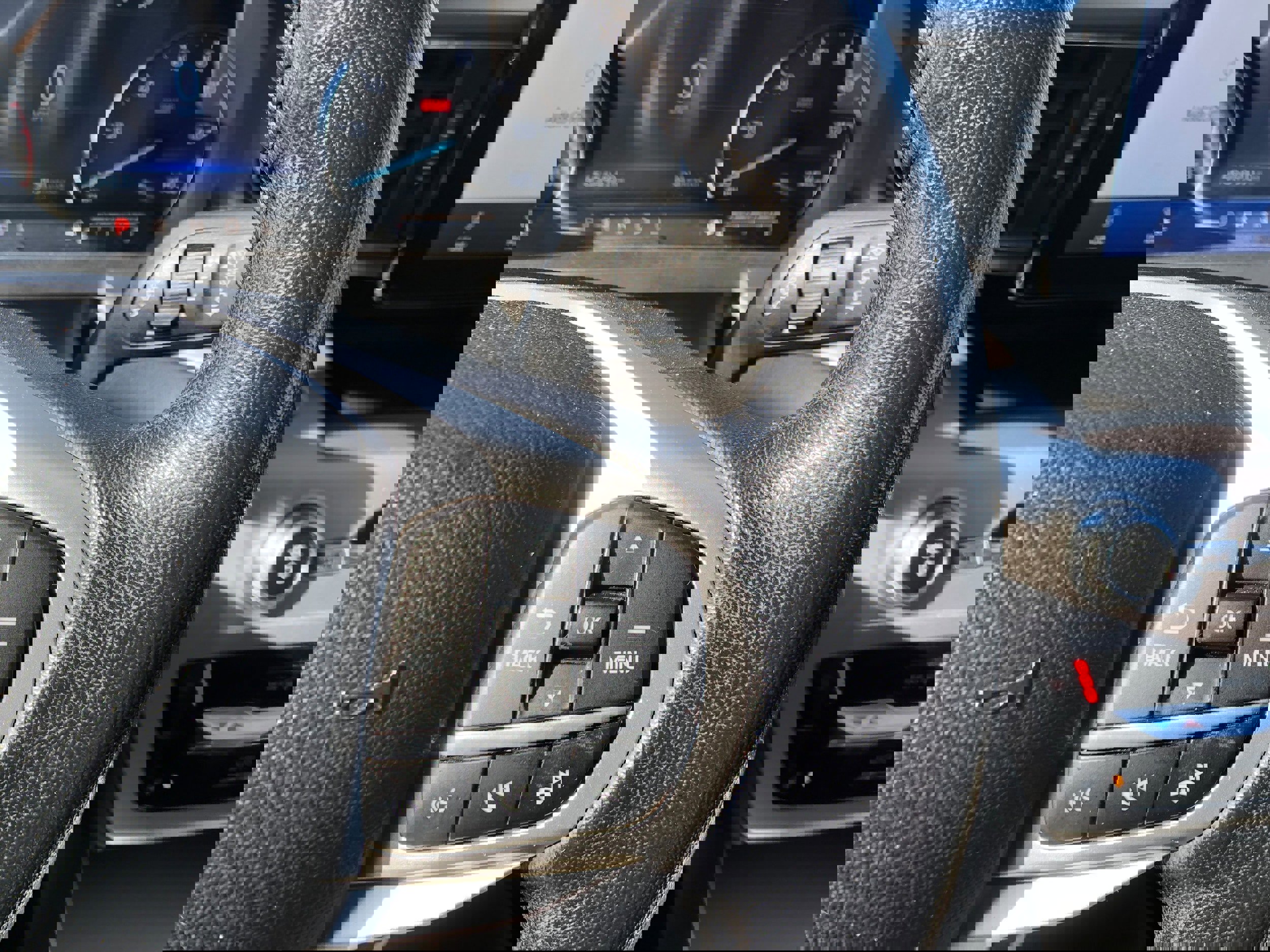 Certified 2022 Ford Explorer XLT w/ Equipment Group 202A image 17