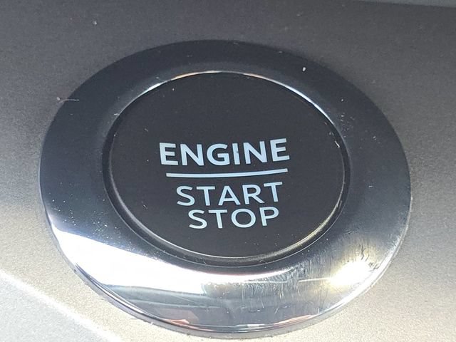 Certified 2022 Ford Explorer XLT w/ Equipment Group 202A AWD/4WD image 34
