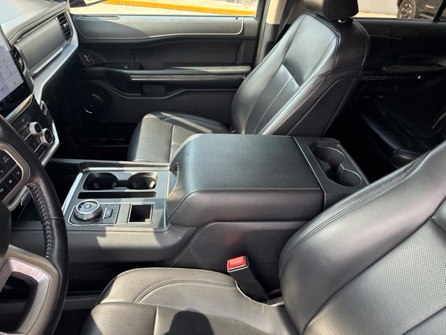Certified 2024 Ford Expedition XLT RWD image 74