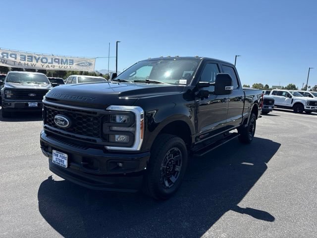 Certified 2023 Ford F250 Lariat w/ Lariat Ultimate Package AWD/4WD image 2