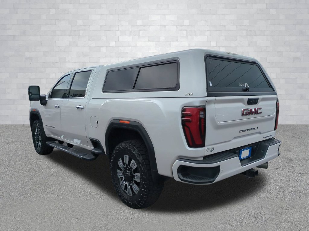 Used 2024 GMC Sierra 2500 Denali w/ Denali Reserve Package AWD/4WD image 7