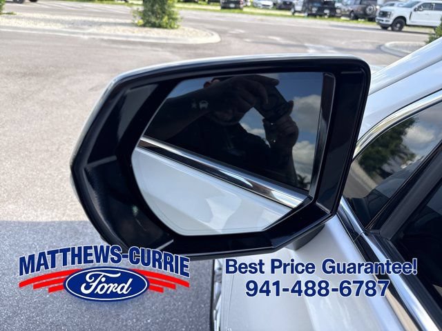 Used 2022 GMC Yukon Denali AWD/4WD image 8