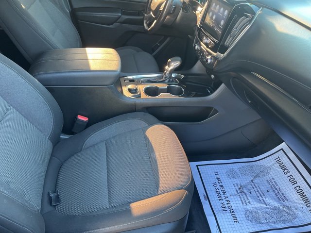 Used 2022 Chevrolet Traverse LT image 43