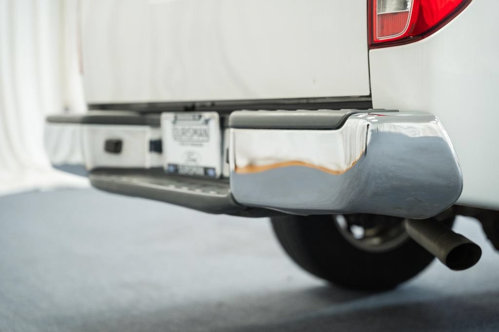 Used 2021 Nissan Frontier SV RWD image 6