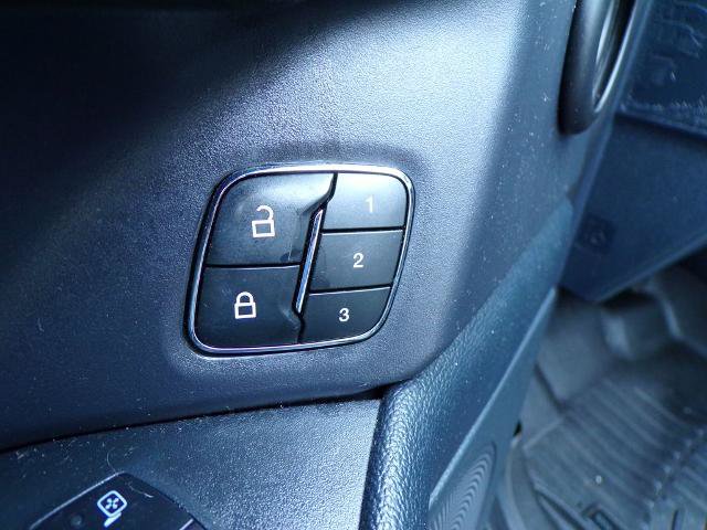 Certified 2022 Ford Expedition Limited w/ Equipment Group 304A AWD/4WD image 17