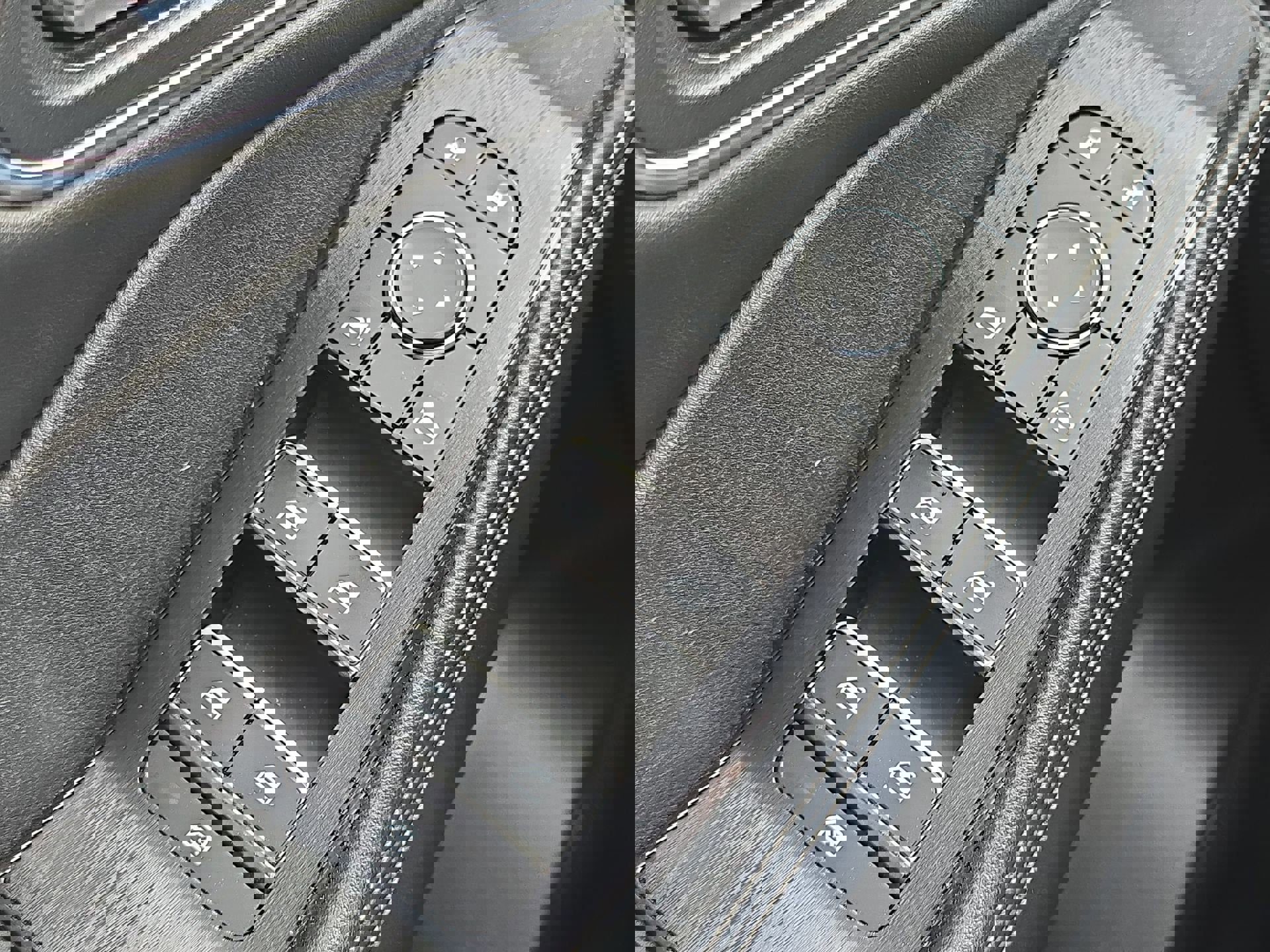 Used 2022 Nissan Rogue Platinum w/ Head-Up Display Package image 13