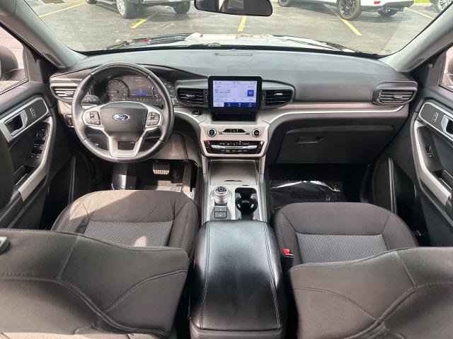 Certified 2023 Ford Explorer XLT w/ Class IV Trailer Tow Package image 15