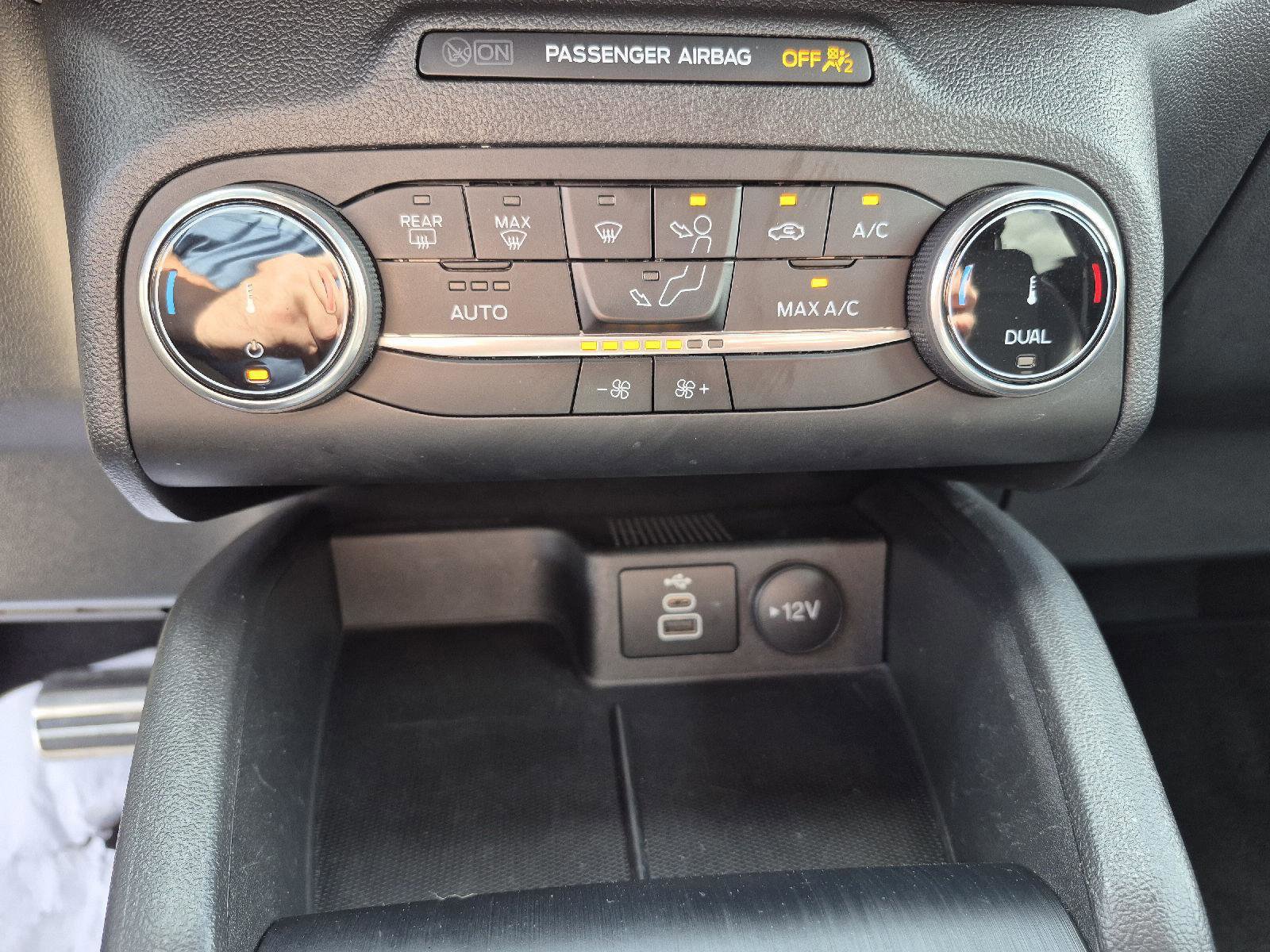 Certified 2024 Ford Escape ST-Line image 12