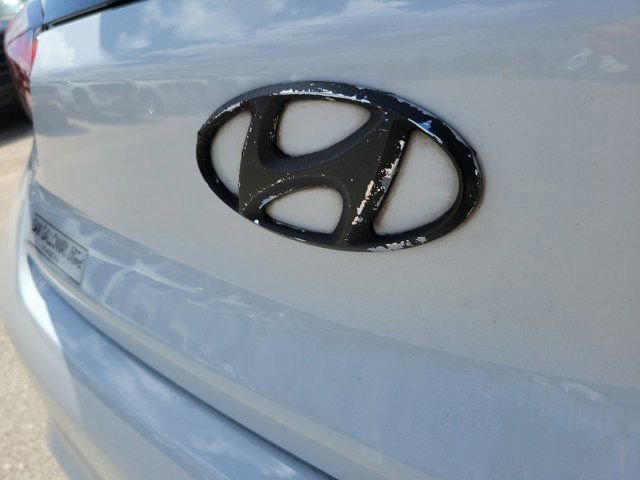 Used 2020 Hyundai Veloster N w/ Performance Package image 10