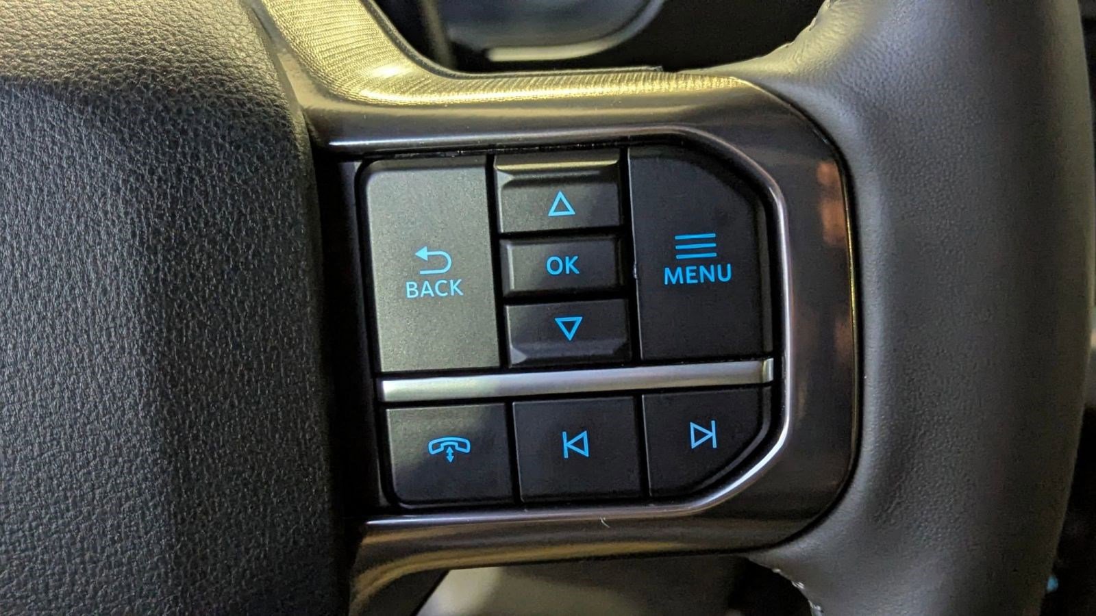 Certified 2025 Ford F350 Platinum w/ Platinum Plus Package image 22