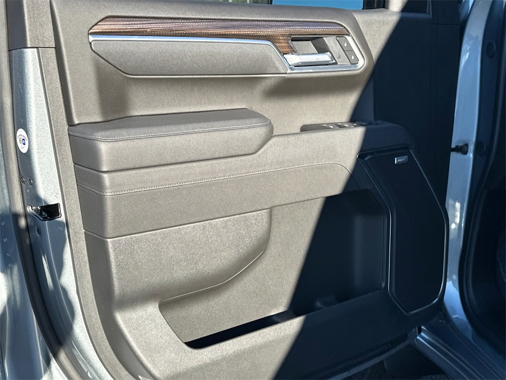 Used 2025 Chevrolet Silverado 1500 RST w/ RST All Star Premium Package image 10