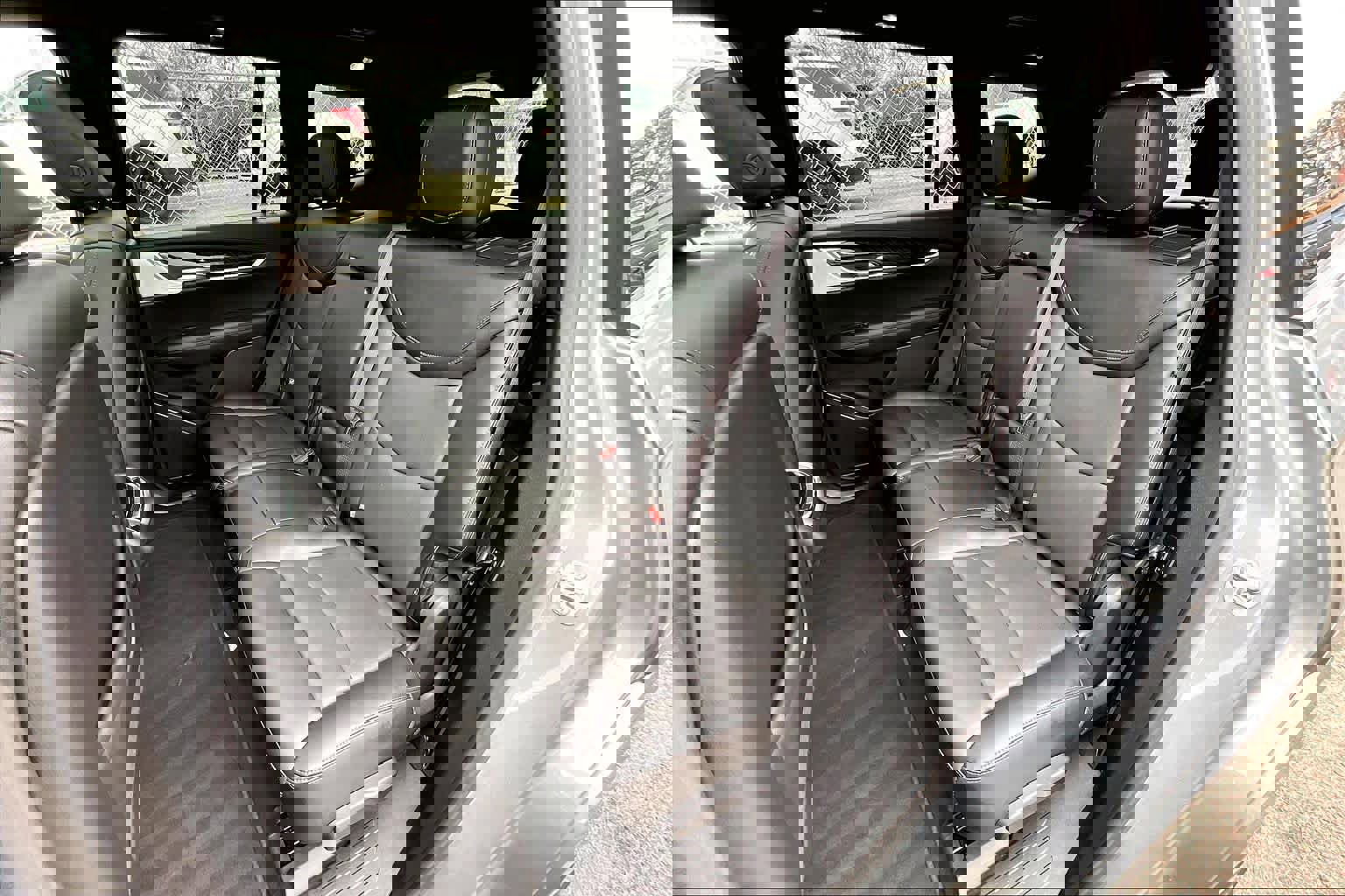 Used 2024 Cadillac XT6 Premium Luxury image 41