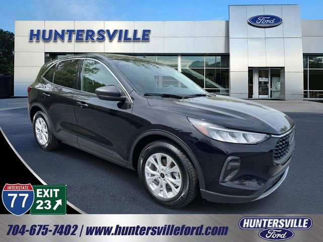 Certified 2023 Ford Escape Active w/ Cold Weather Package image 7