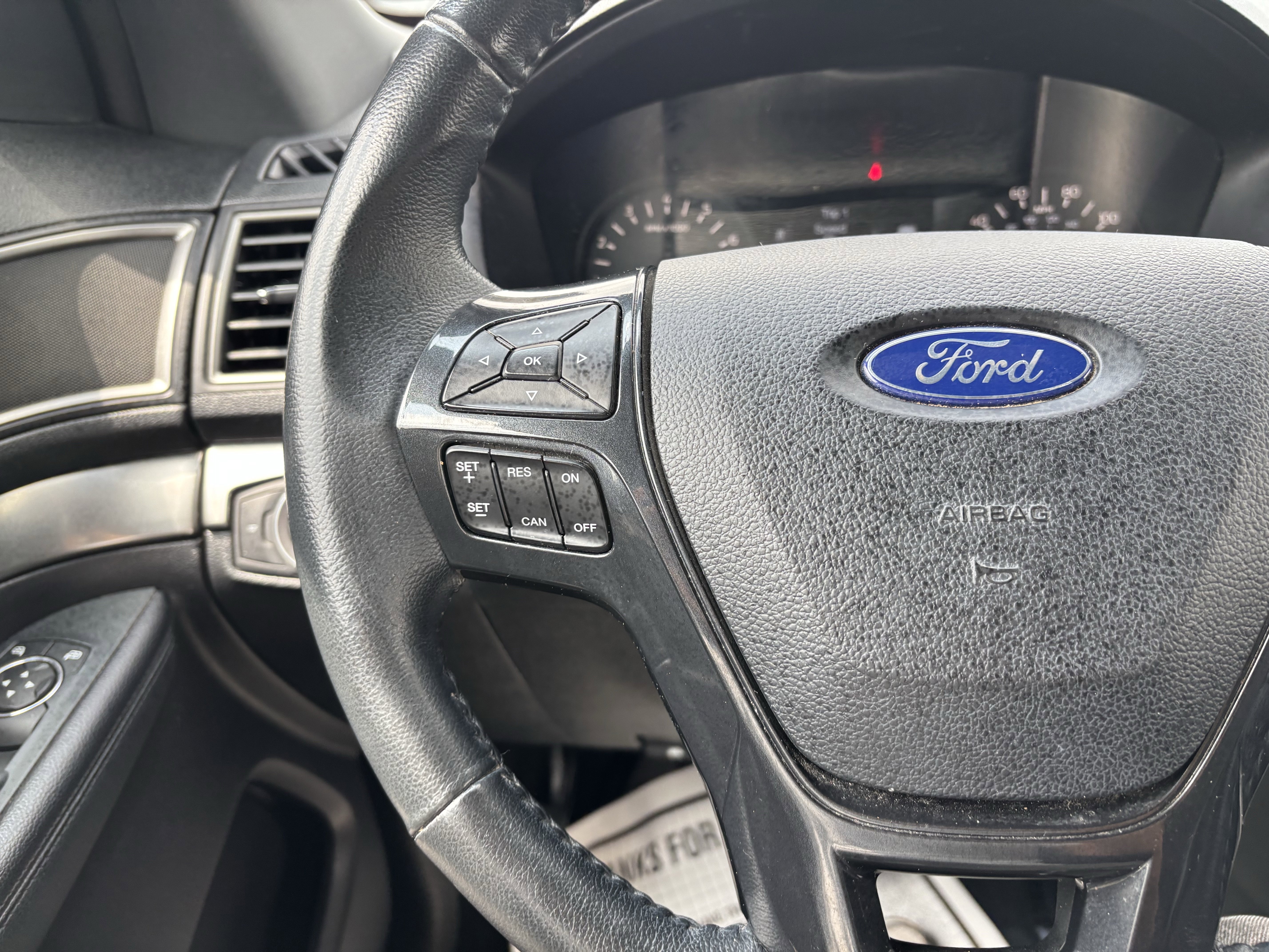 Certified 2019 Ford Explorer XLT FWD image 29