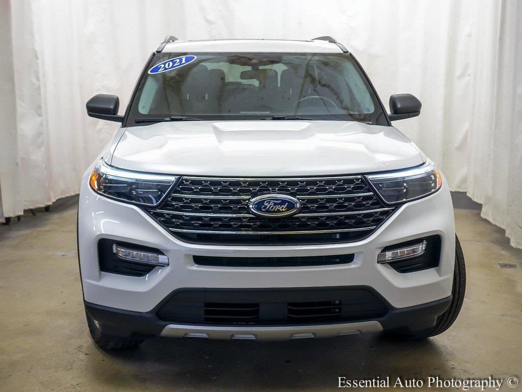 Certified 2021 Ford Explorer XLT w/ Equipment Group 202A image 6