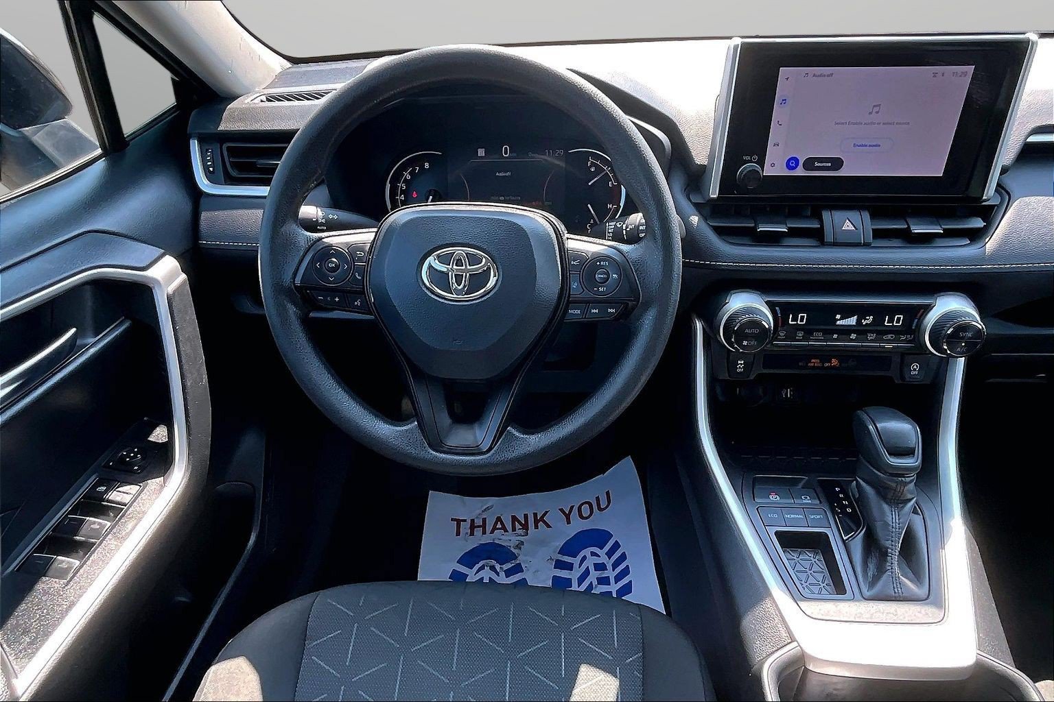 Used 2024 Toyota RAV4 XLE FWD image 5