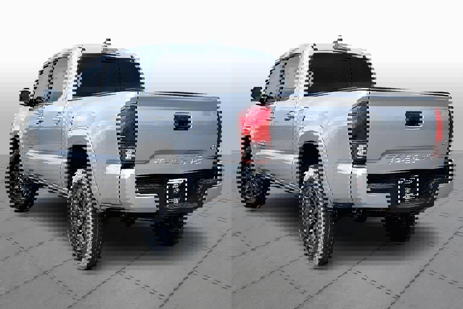 Used 2023 Toyota Tacoma SR5 image 12