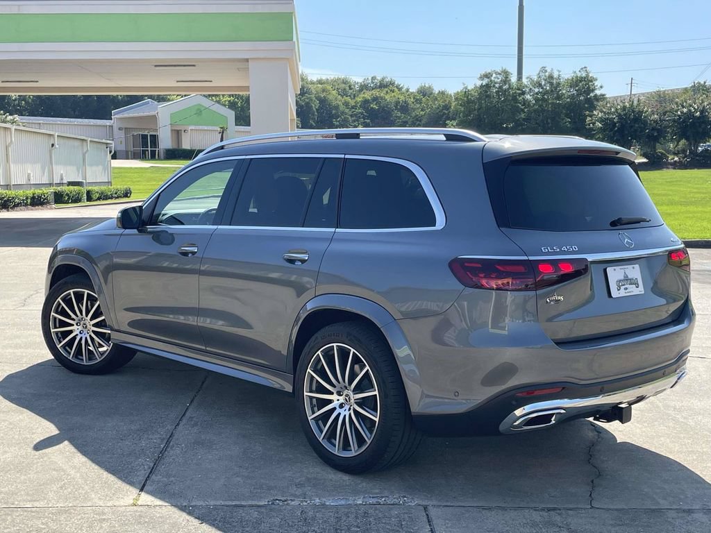Used 2025 Mercedes-Benz GLS 450 4MATIC image 5