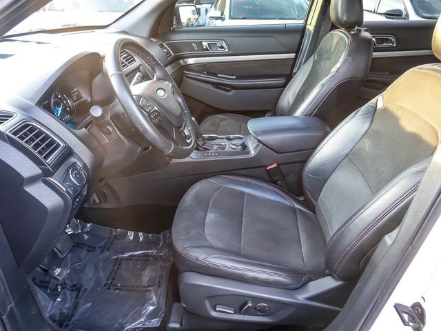 Certified 2018 Ford Explorer XLT w/ Equipment Group 202A AWD/4WD image 13