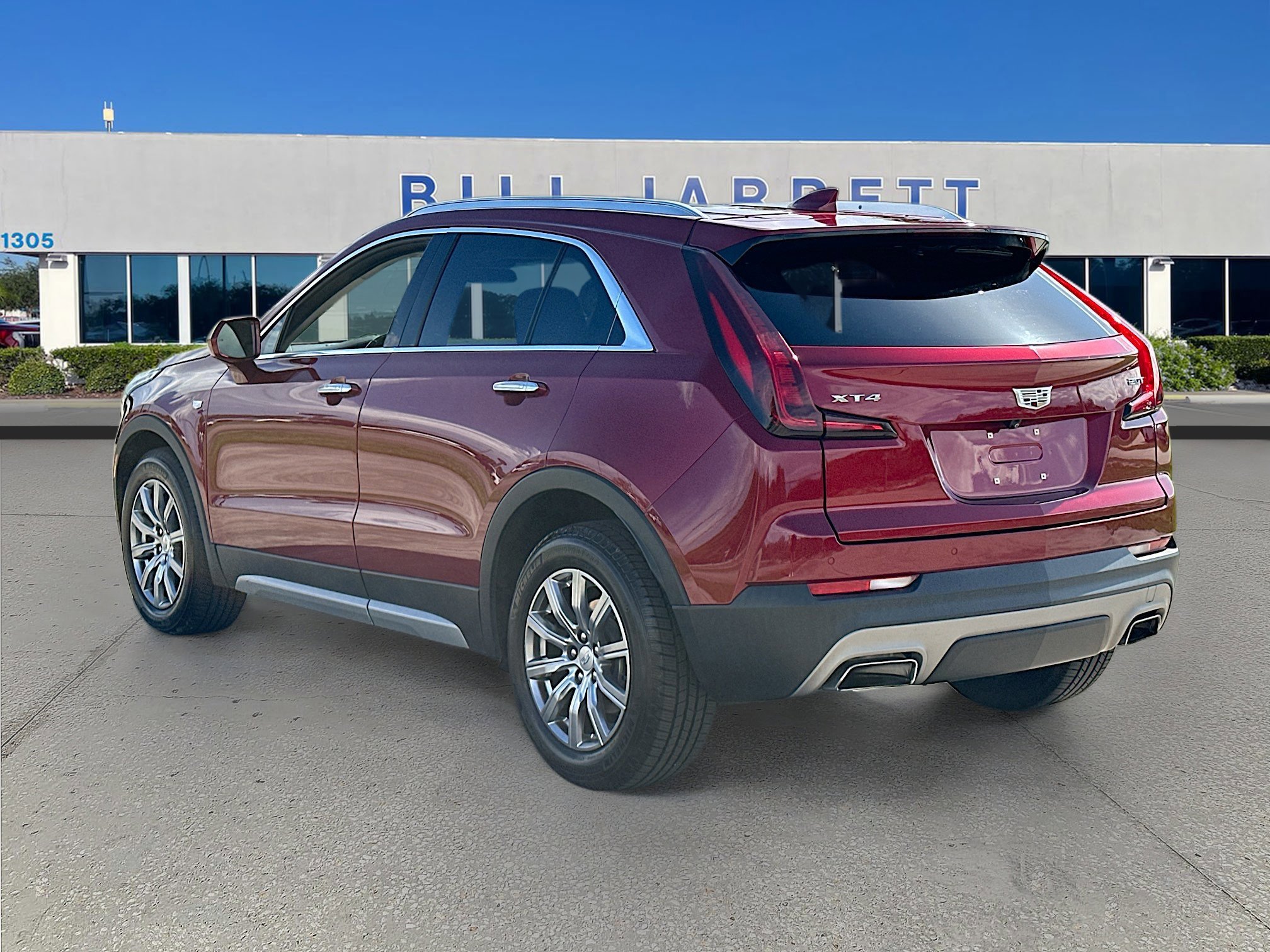 Used 2019 Cadillac XT4 Premium Luxury image 3