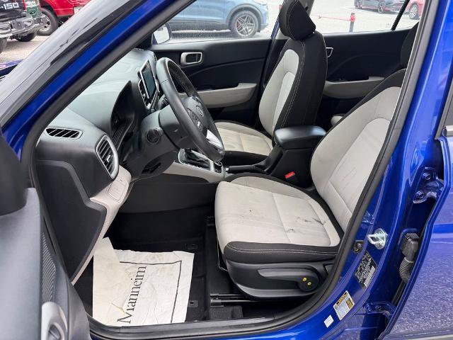 Used 2026 Hyundai Venue SEL FWD image 11