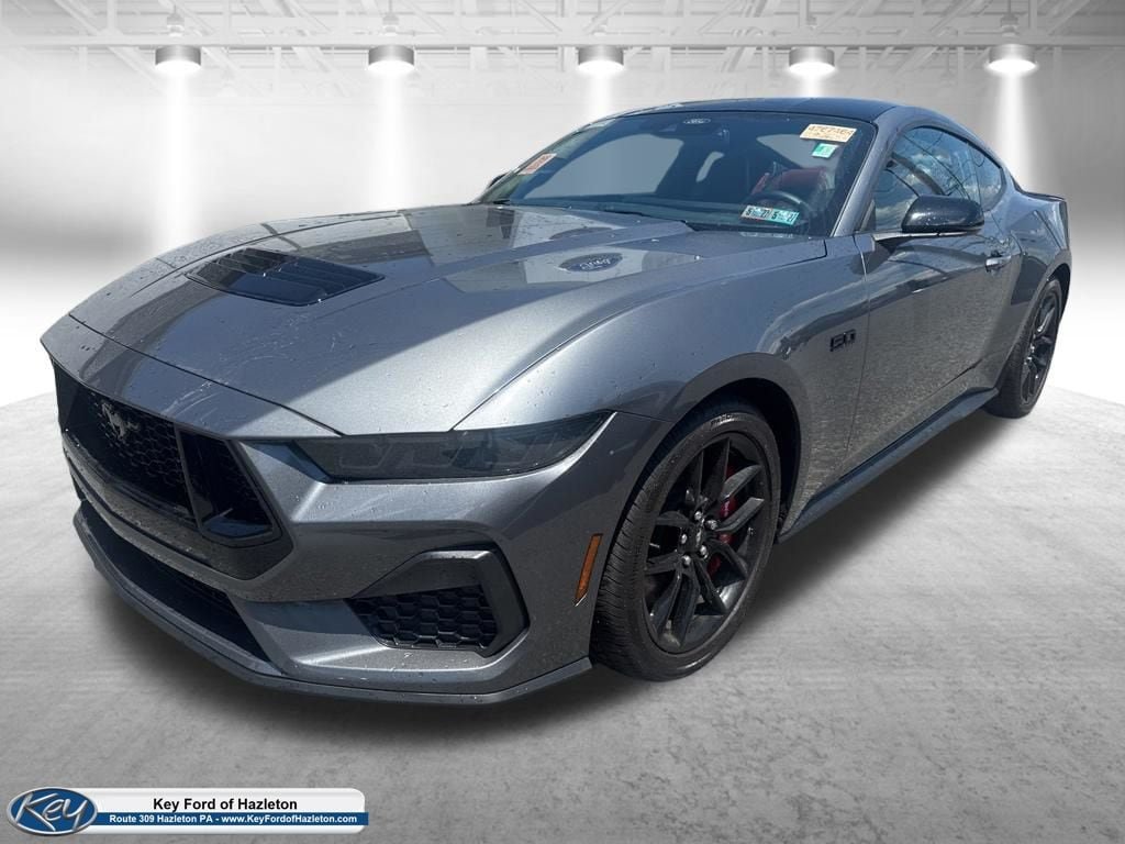 Certified 2025 Ford Mustang GT Premium RWD image 3