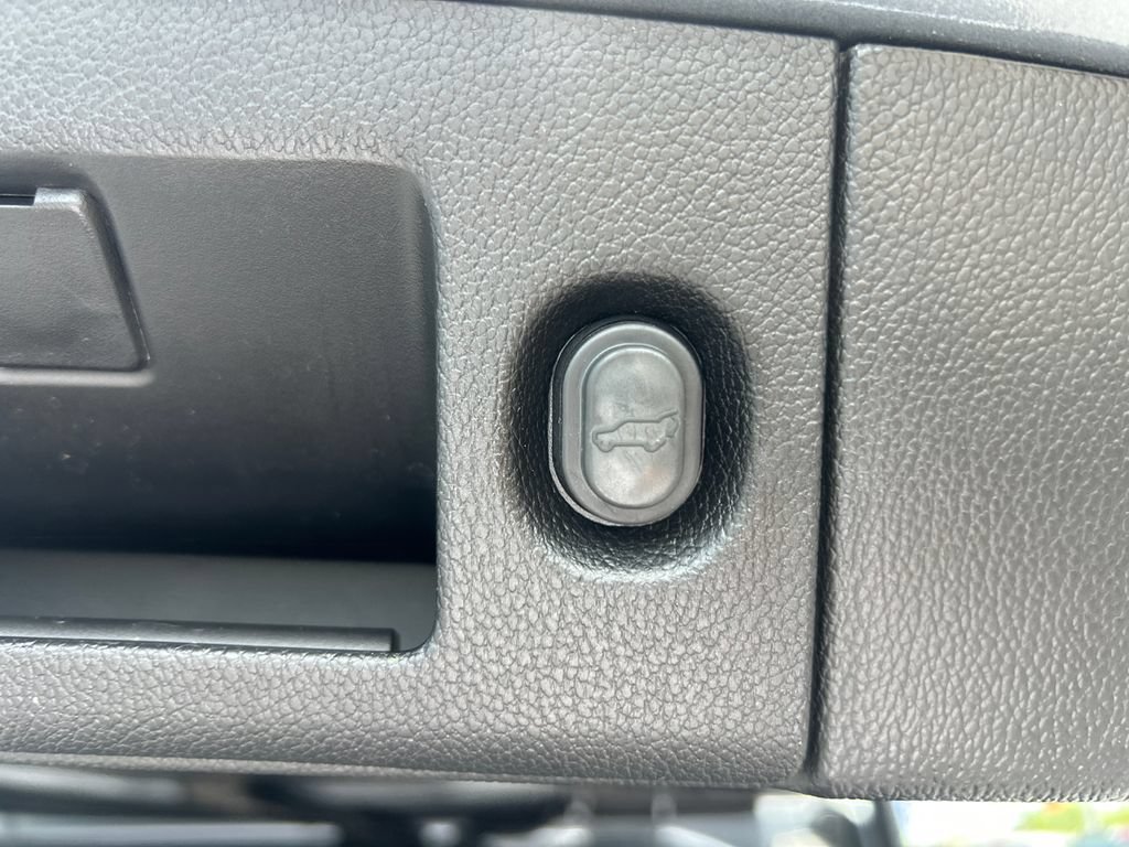 Used 2019 GMC Yukon Denali w/ Denali Ultimate Package AWD/4WD image 19