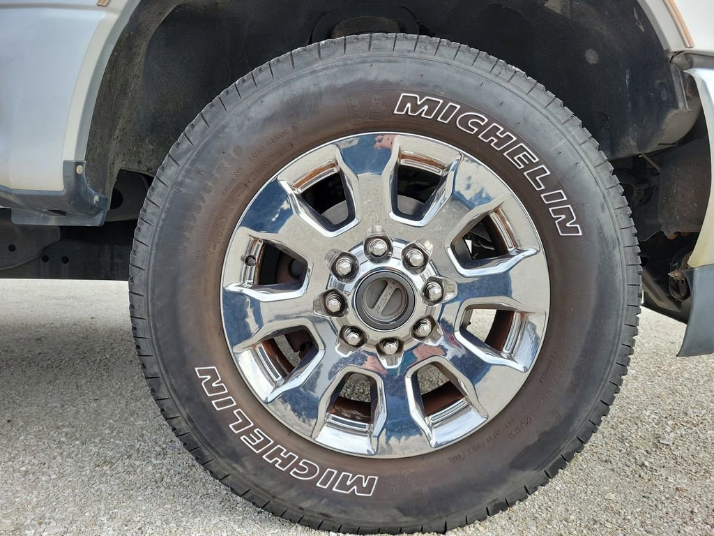 Certified 2019 Ford F250 Lariat w/ Chrome Package image 8