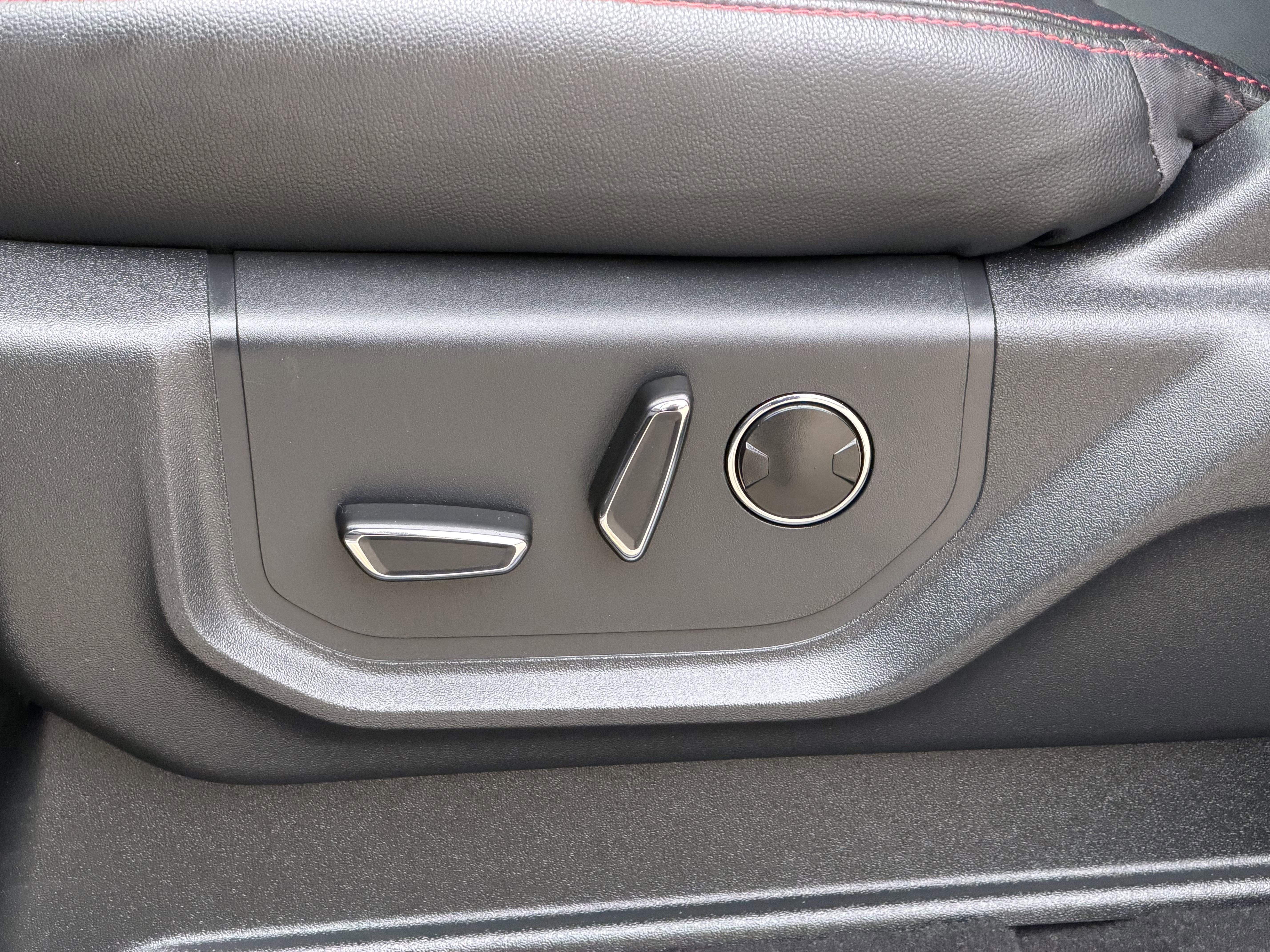 Certified 2024 Ford Expedition Limited RWD image 17