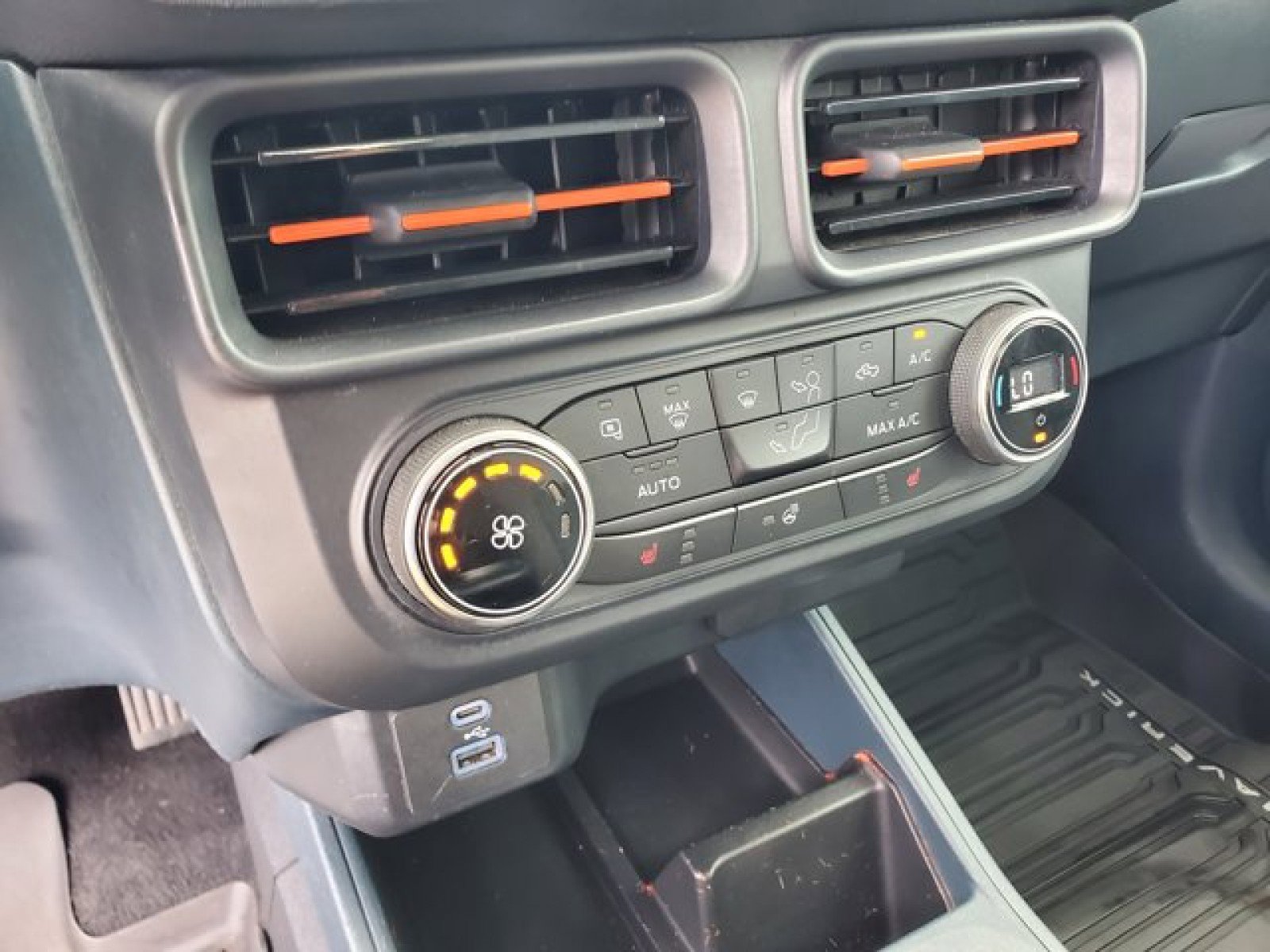 Certified 2022 Ford Maverick XLT w/ XLT Luxury Package FWD image 23