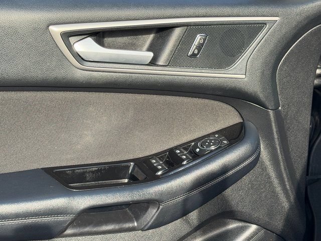 Certified 2018 Ford Edge SEL FWD image 25