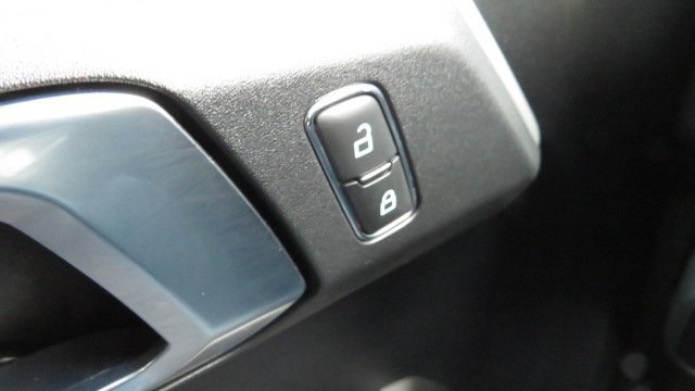 Certified 2022 Ford Bronco Badlands w/ Sasquatch Package image 25