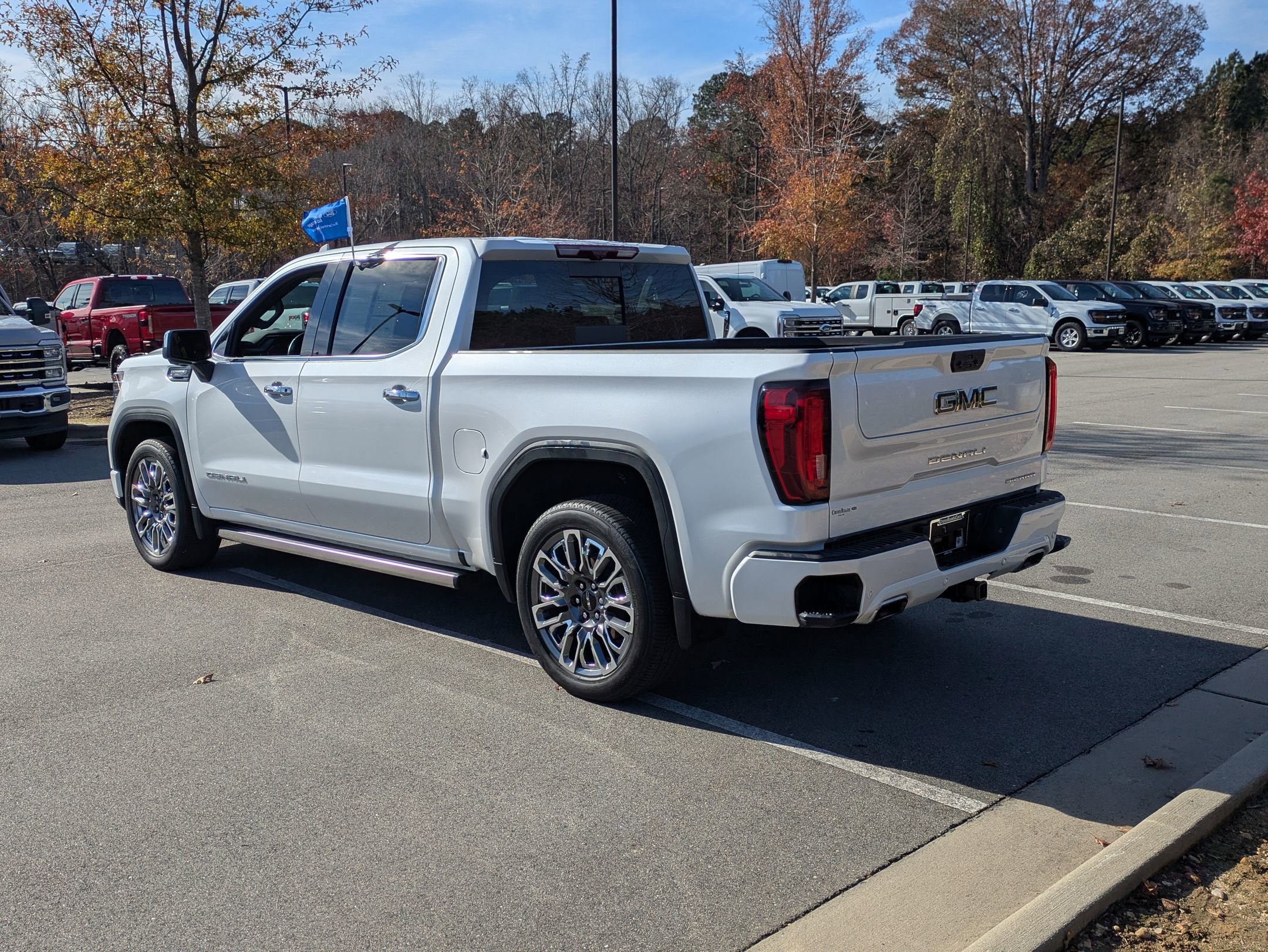 Used 2024 GMC Sierra 1500 Denali Ultimate image 6