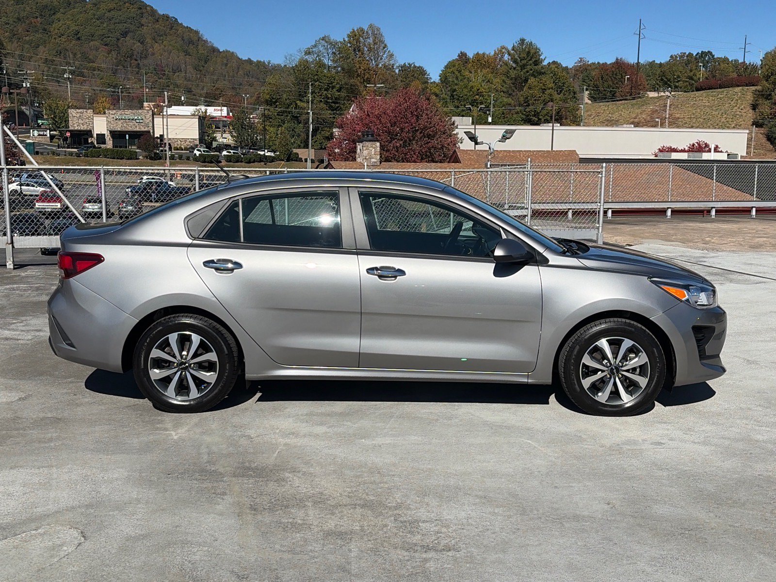 Used 2023 Kia Rio S w/ Technology Package FWD image 2