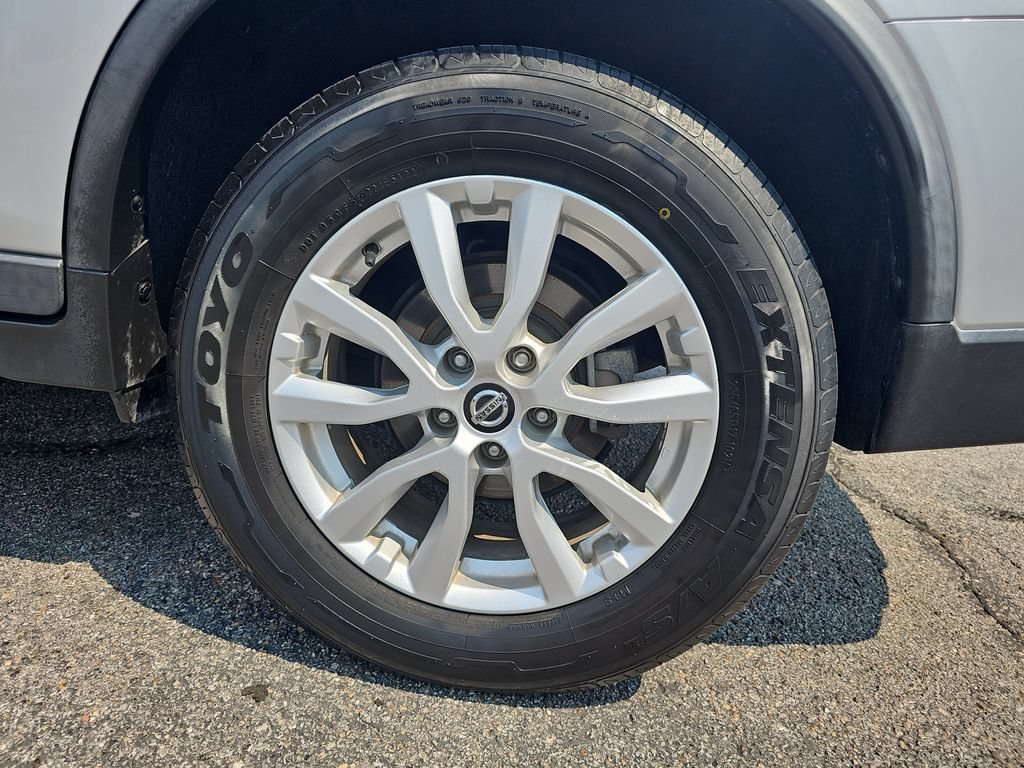 Used 2020 Nissan Rogue SV AWD/4WD image 32
