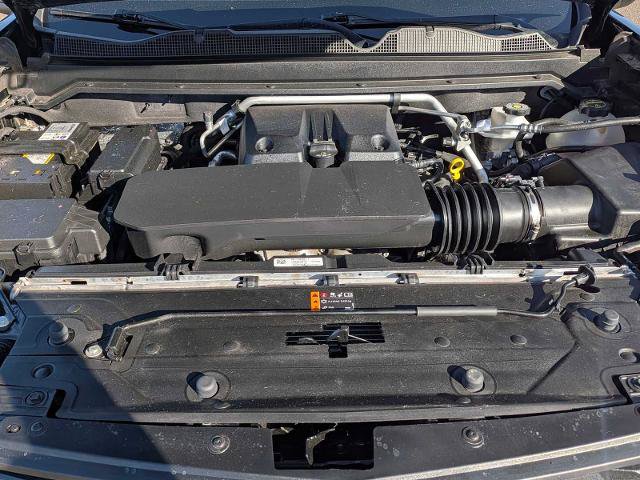 Used 2024 Chevrolet Colorado Z71 w/ Z71 Convenience Package 2 AWD/4WD image 13