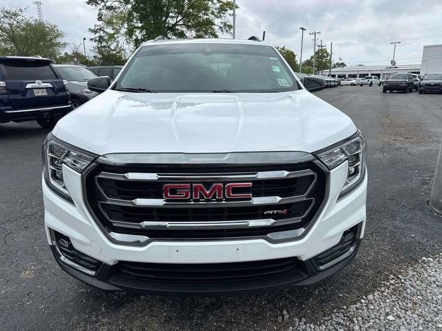 Used 2024 GMC Terrain AT4 image 6