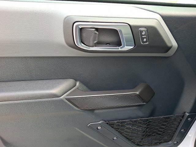 Certified 2024 Ford Bronco Black Diamond image 12